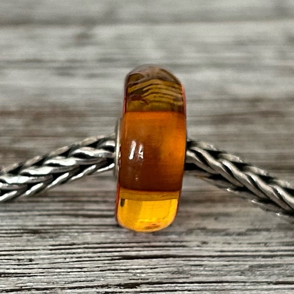 TROLLBEADS Maple Amber Bead w Natural Inclusions LAA 925S NEW! - Picture 5 of 8